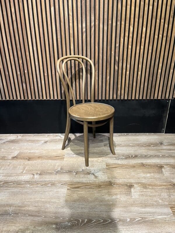 Eetkamerstoel Toni walnut